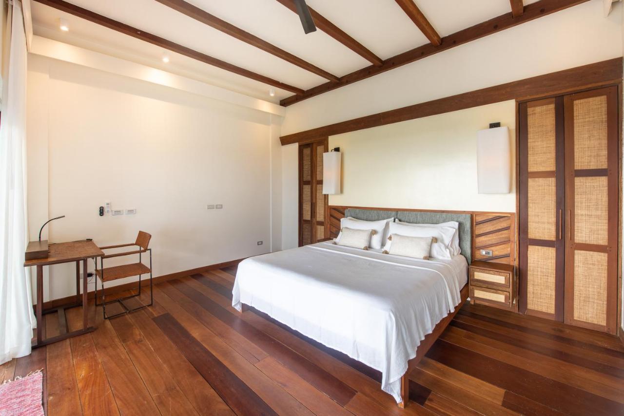 L'Osteria Luxe Beachfront B&B General Luna  Eksteriør bilde
