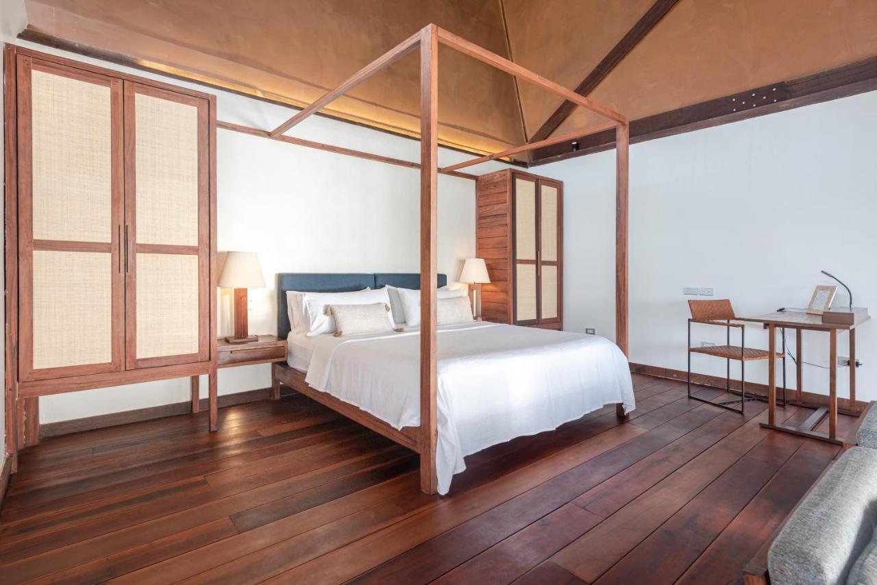 L'Osteria Luxe Beachfront B&B General Luna  Eksteriør bilde