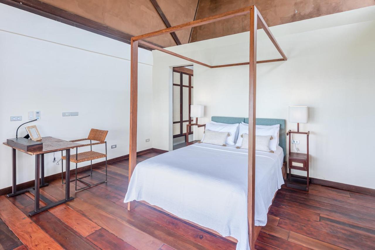 L'Osteria Luxe Beachfront B&B General Luna  Eksteriør bilde