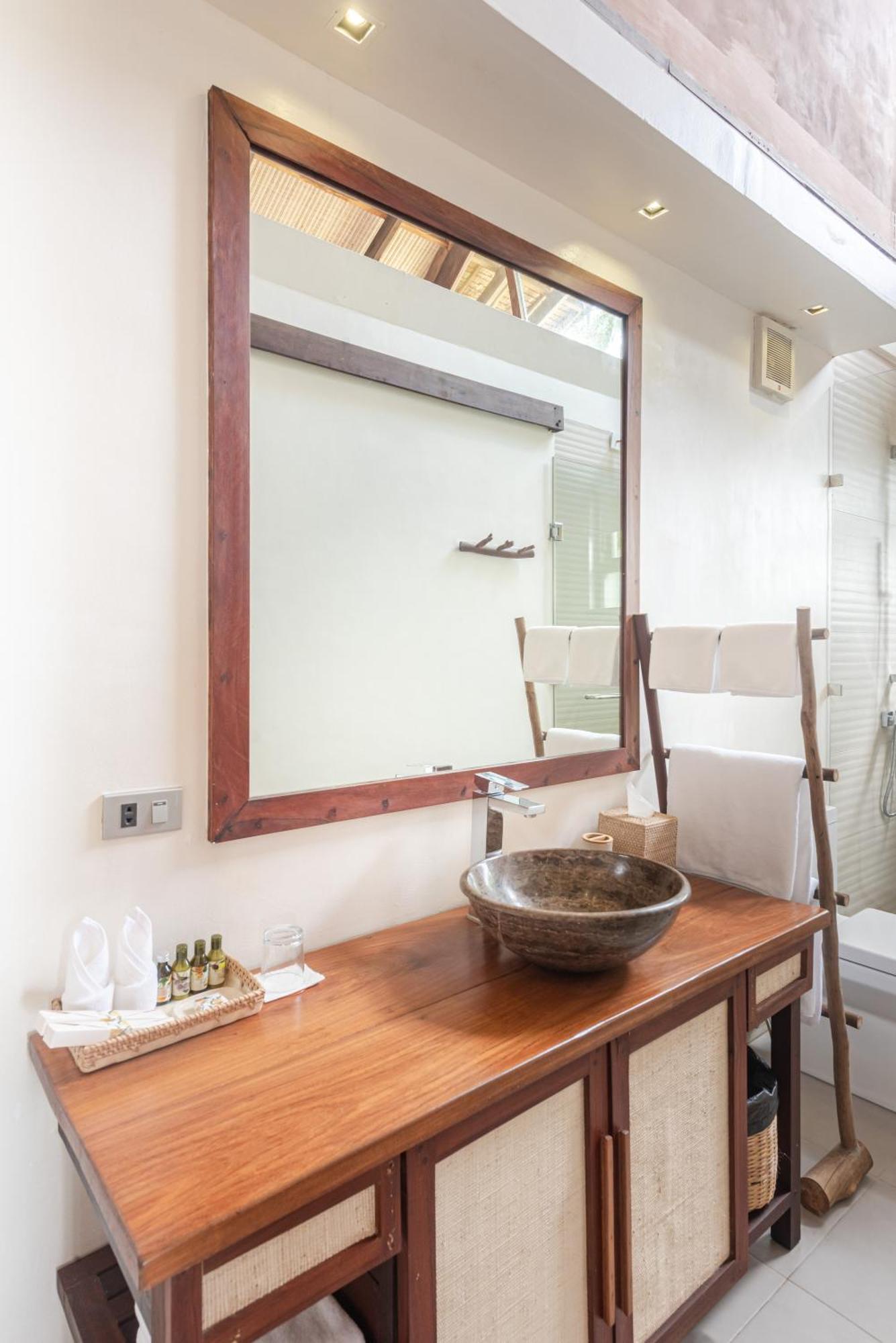 L'Osteria Luxe Beachfront B&B General Luna  Eksteriør bilde